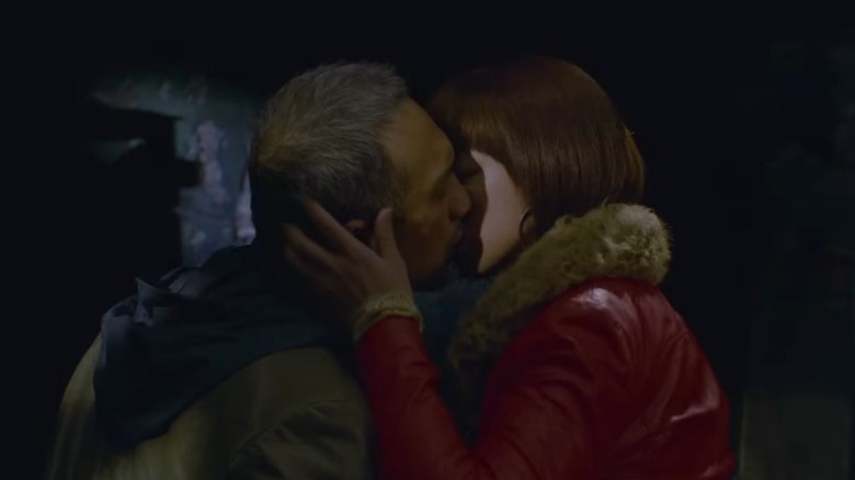 Huang Jue as Luo and Tang Wei as Kaizhen kissing in Long Day's Journey Into Night