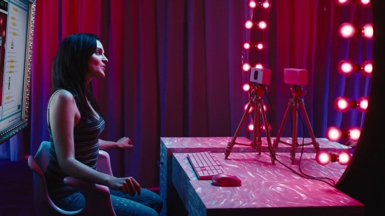 Madeline Brewer in "Cam"