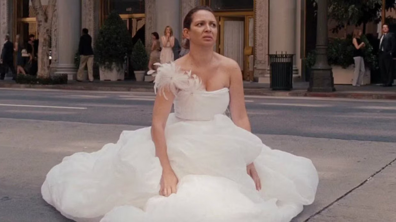 Lillian Donovan (Maya Rudolph) poops in the street in Bridesmaids