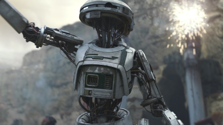 L3-37 inspires her fellow droids