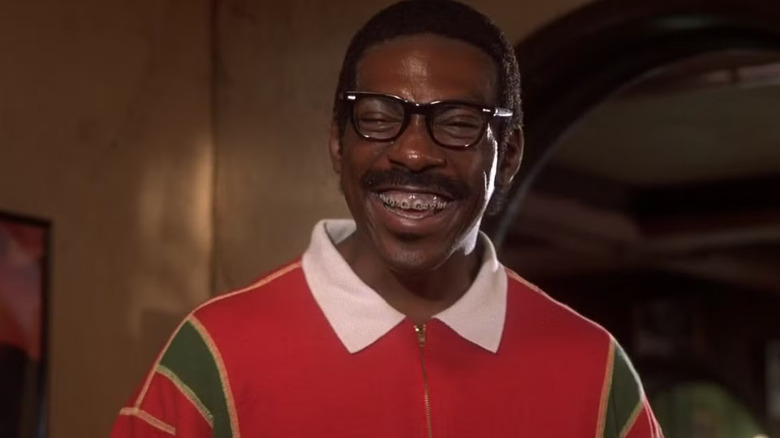 Eddie Murphy as Jiff, acting very happy in Bowfinger