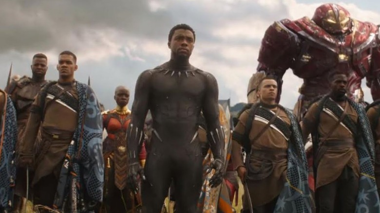 Black Panther (Chadwick Boseman) leading an army in Avengers: Infinity War