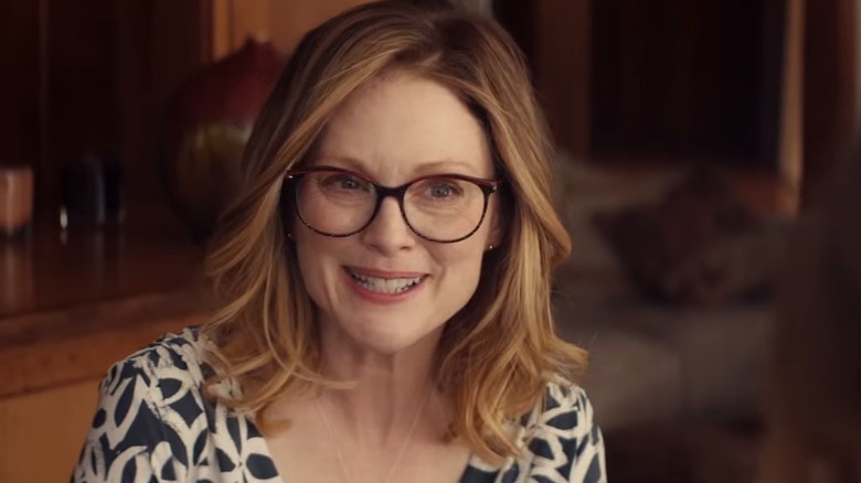 Julianne Moore glasses