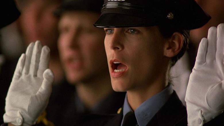 Megan Turner (Jamie Lee Curtis) swears a police oath in Blue Steel