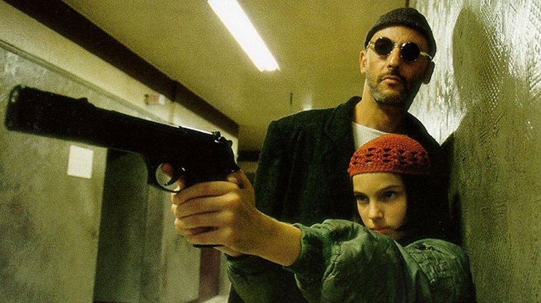 Léon trains Mathilda