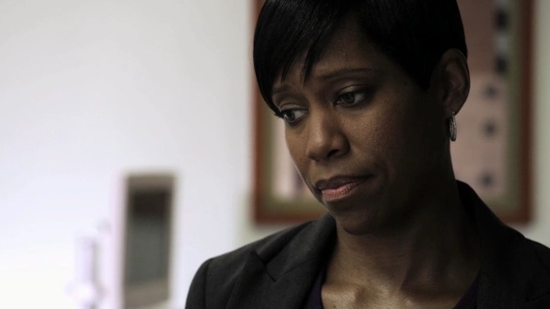 Regina King as Det. Lydia Adams with a skeptical expression on Southland