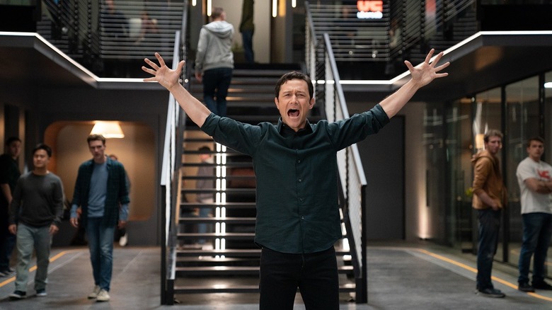 Joseph Gordon Levitt in "Super Pumped" 