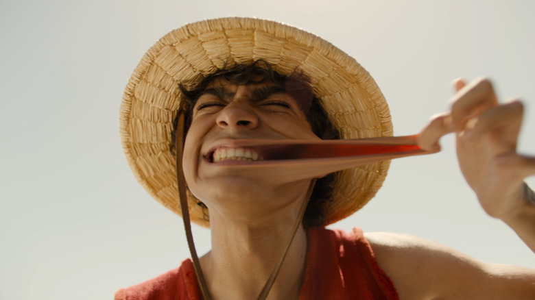 Iñaki Godoy's Monkey D. Luffy stretching his face in One Piece