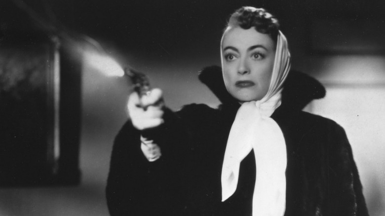 joan crawford firing gun