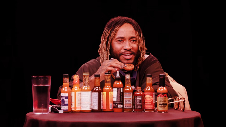 Thundercat holding wing