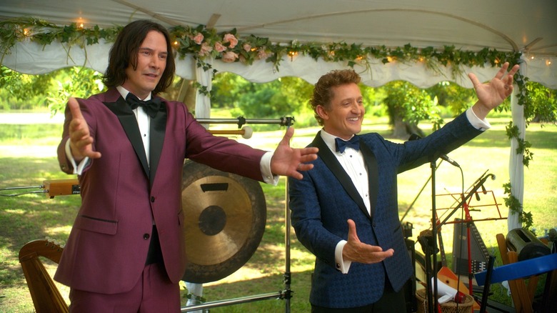 Keanu Reeves and Alex Winter on stage