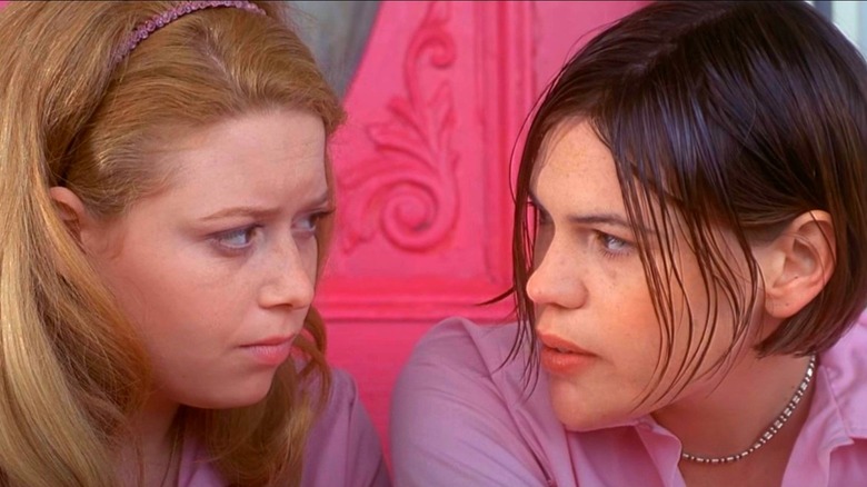 Natasha Lyonne and Clea Duvall looking at each other 