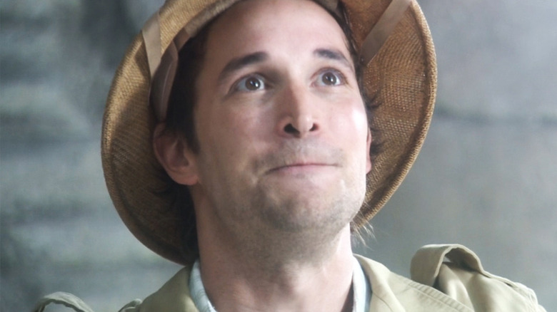 Noah Wyle as Flynn Carsen looks up in closeup in The Librarian: Quest for the Spear