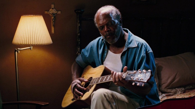 Samuel L Jackson playing guitar
