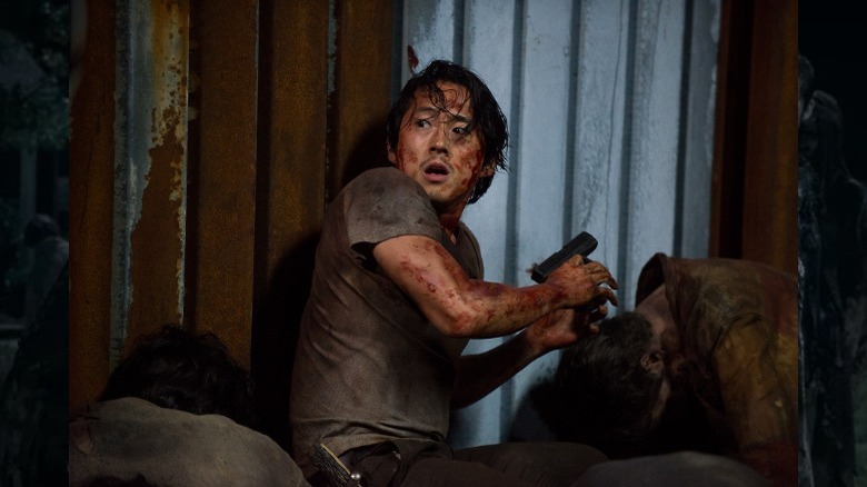 Walking Dead Glenn bloody handgun