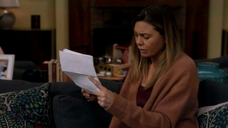 Meredith reading Alex's goodbye letter on Grey's Anatomy