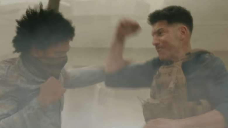 Braxton fighting a trafficker in The Accountant 2