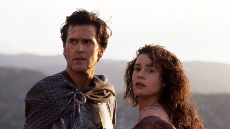 Bruce Campbell Embeth Davidtz Army of Darkness