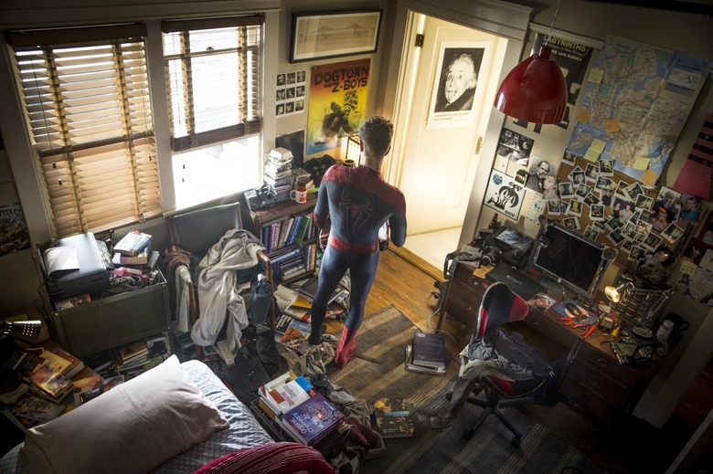 The Amazing Spider-Man 2 - Peter Parker in his bedroom