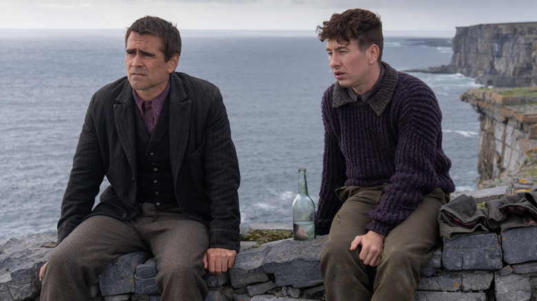 Colin Farrell and Barry Keoghan talk on cliff in The Banshees of Inisherin