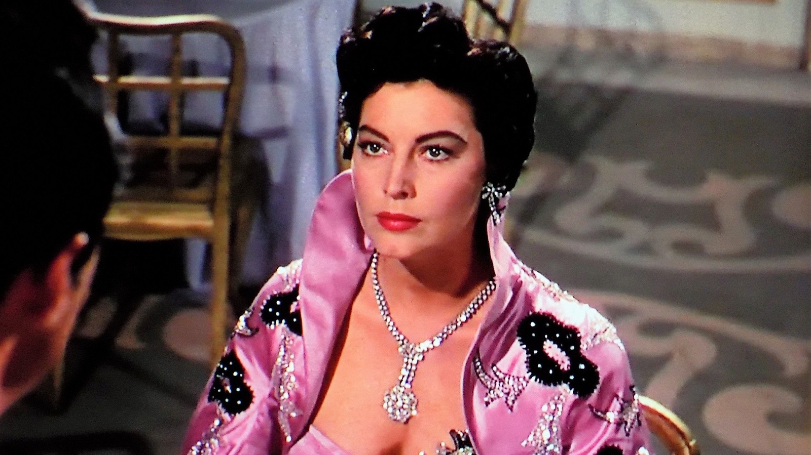 Barefoot Contessa Proves Hollywood Doesn’t Know What To Do With Ava Gardner