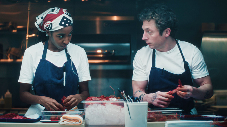 Sydney and Carmy handle shrimp in The Bear Season 5
