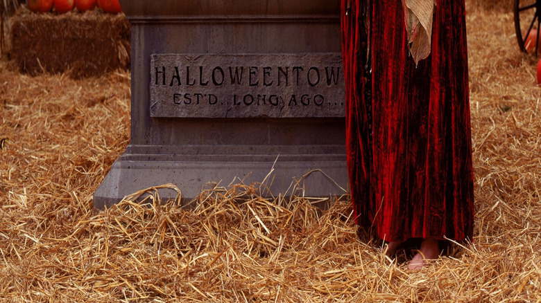 debbie reynolds halloweentown pumpkin movie