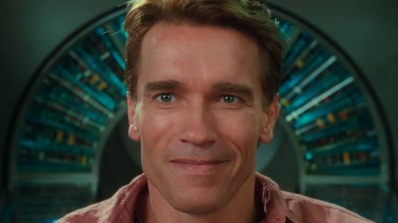 Schwarzenegger ready for mind wipe in Total Recall