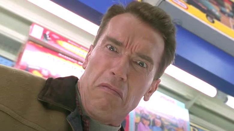 Arnold glowers in Jingle All the Way