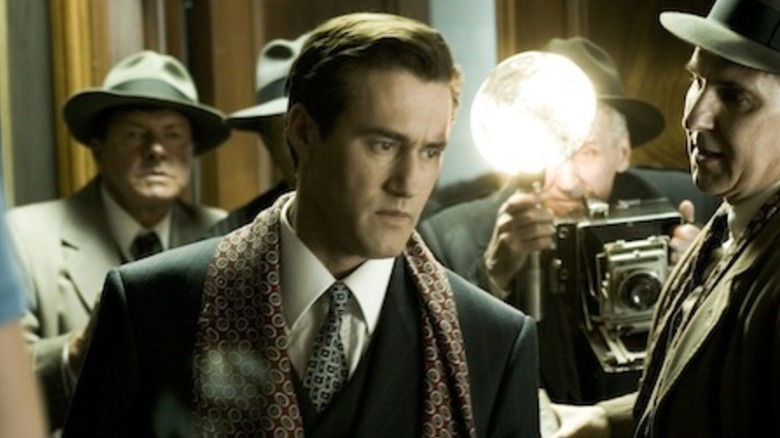 Roy Dupuis being photographed