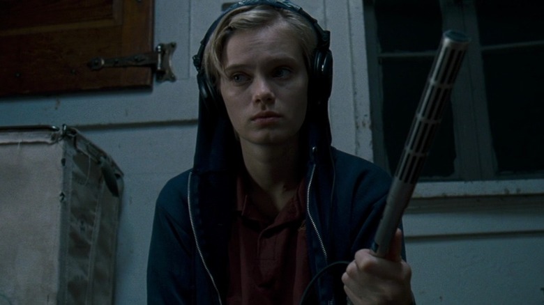 Sara Paxton searching for ghosts