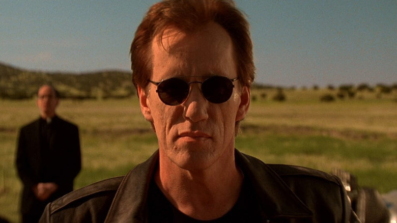 Jack Crow looking cool in John Carpenter's Vampires