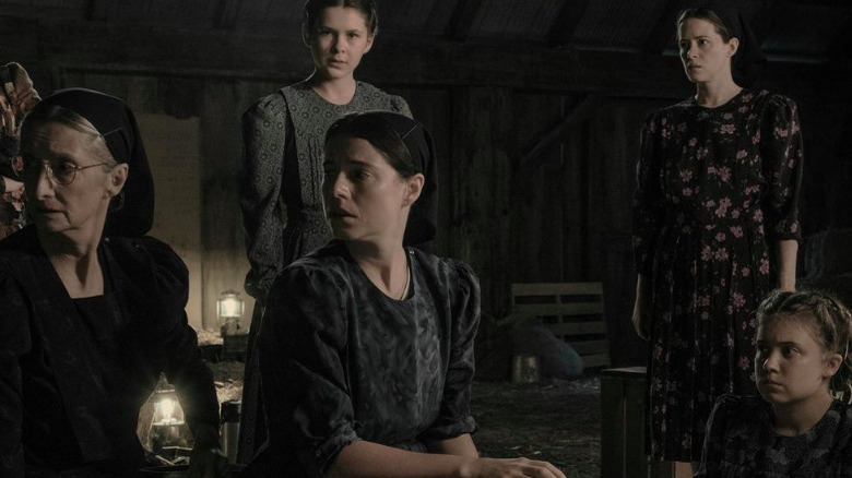Jessie Buckley, Sheila McCarthy, Claire Foy, and the cast of Women Talking