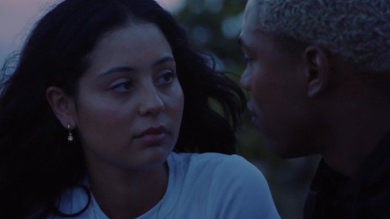 Kelvin Harrison Jr. sunset beach Alexa Demie in Waves