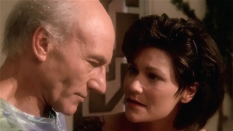 Eline comforts her husband