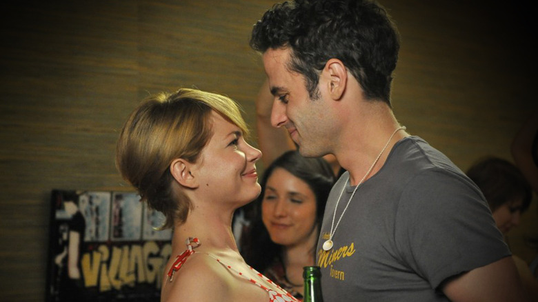 Michelle Williams, Luke Kirby in Take This Waltz