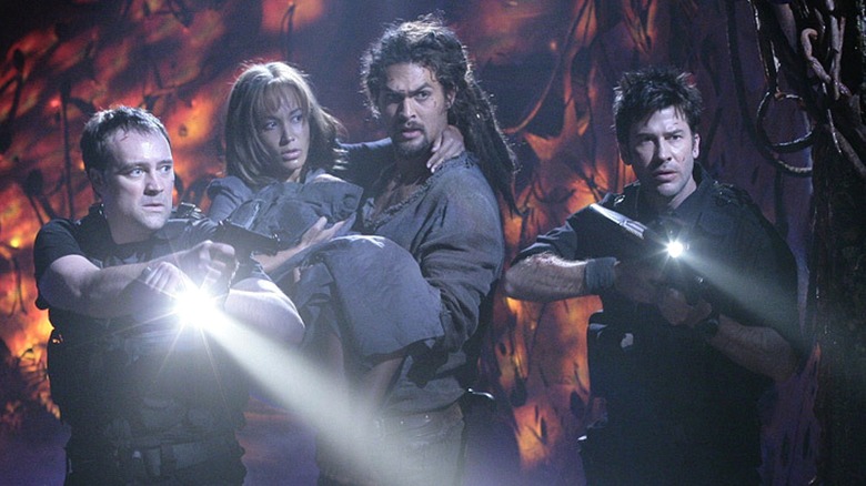 Colonel Joe Shaptard and Ronan Dex save their teammates at StarGate Atlantis