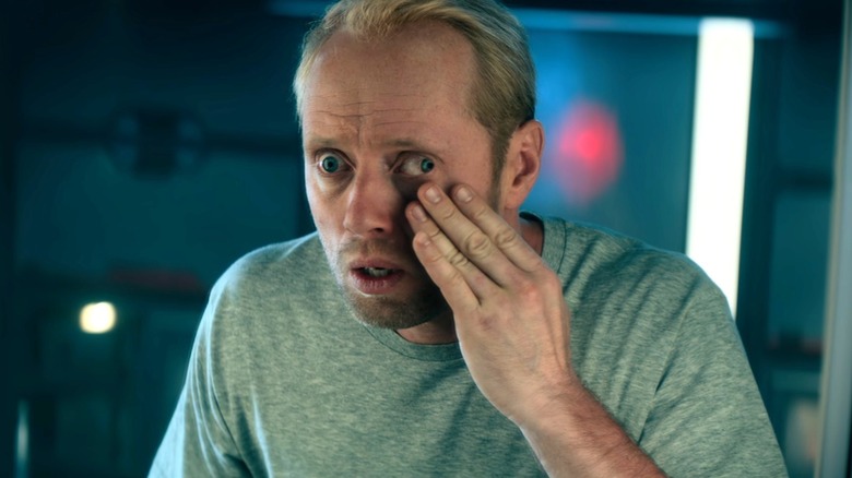Eye pointing wrong direction in The Cloverfield Paradox