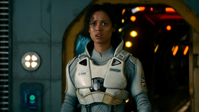 Gugu Mbatha-Raw looking scared in The Cloverfield Paradox
