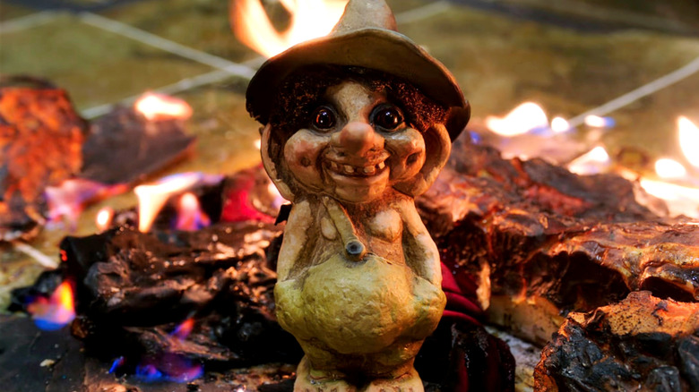 A Norwegian Troll Doll in Remedial Chaos Theory in 