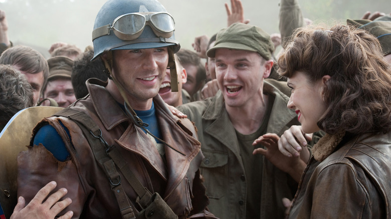 Captain America surrounded by friends, back n the 1940s in Captain America: The First Avenger