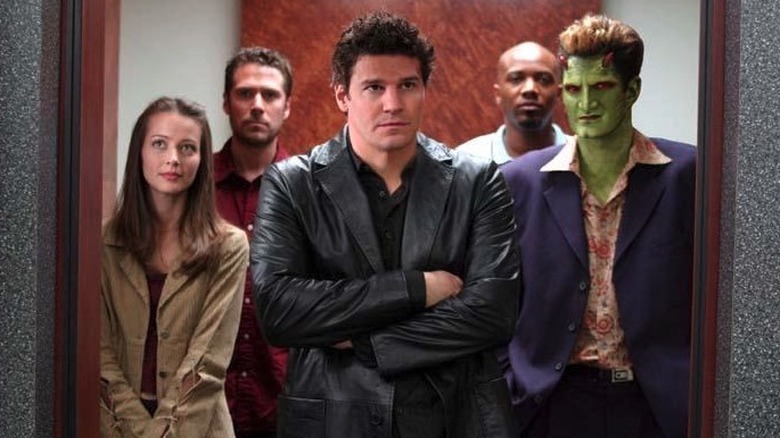 Amy Acker, Alexis Denisof, David Boreanaz, J. August Richards, and Andy Hallett on Angel 