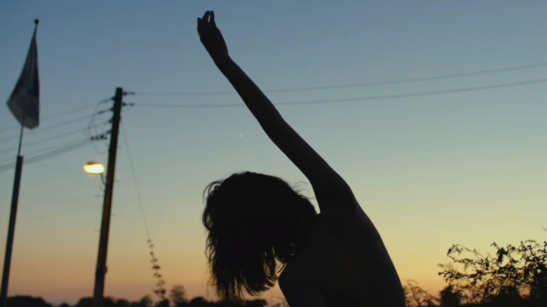 Burning 2018 Movie Twilight Dance