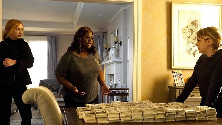 Retta, Christina Hendricks, and Mae Whitman in Good Girls