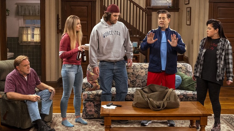 Kevin Can F**K Himself sitcom world cast