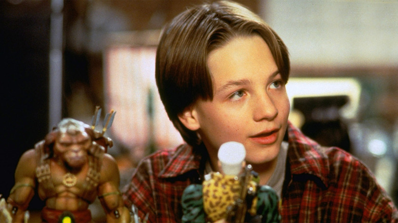 Gregory Smith in Small Soldiers (1998)