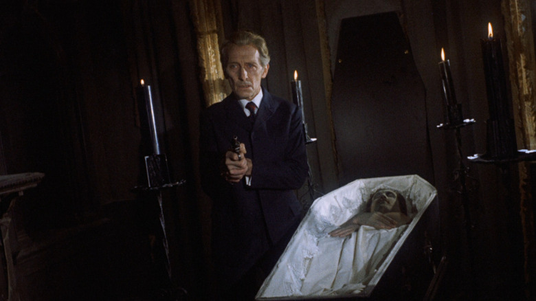 Peter Cushing stars in Asylum (1972)