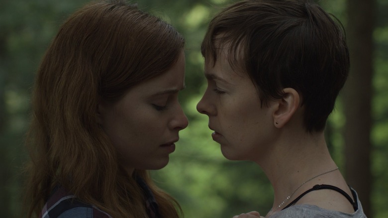 Hannah Emily Anderson and Brittany Allen in What Keeps You Alive