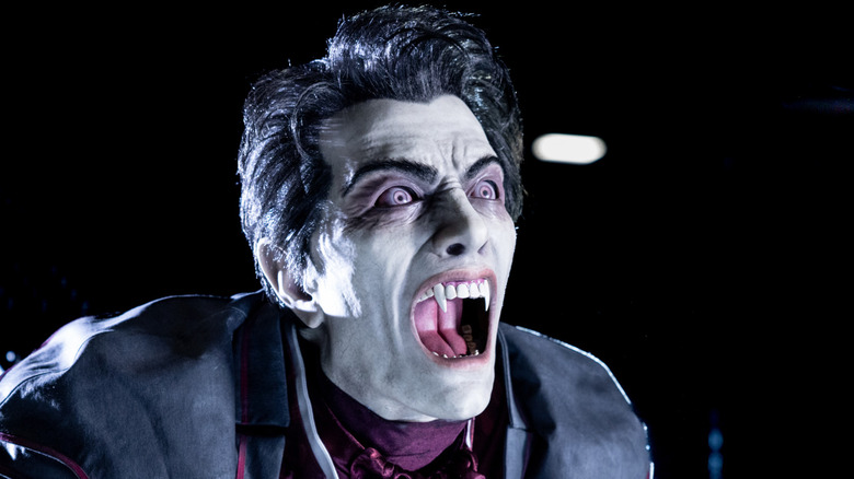 A vampire animatronic looking angry at Epic Universe