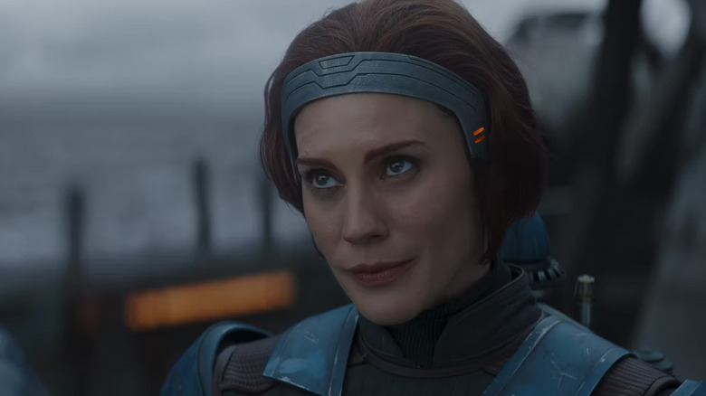 Bo-Katan talking to Din Djarin in The Mandalorian